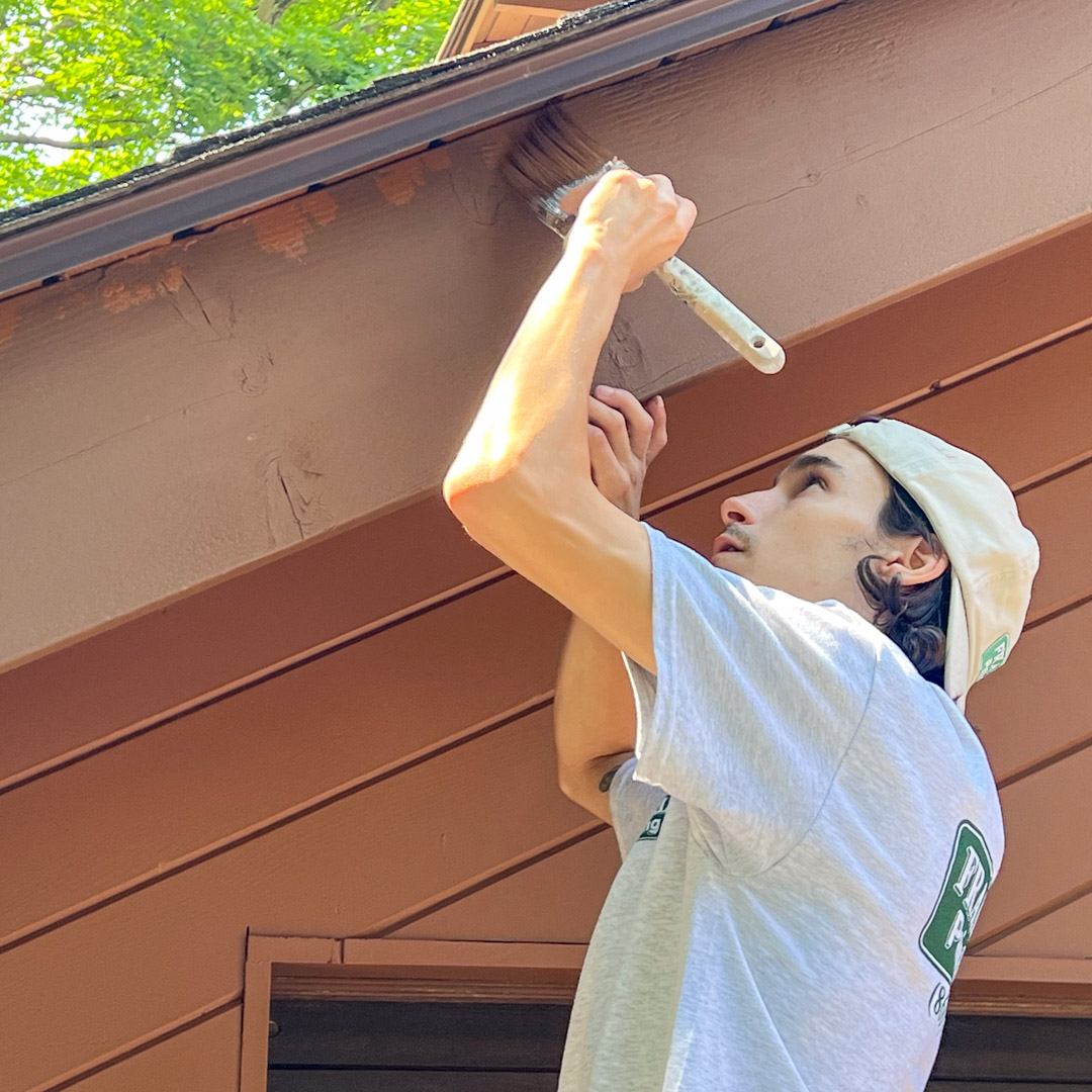 You Should Do Exterior House Painting in the Summer