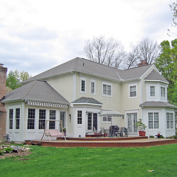 Exterior home painting in Avon, CT