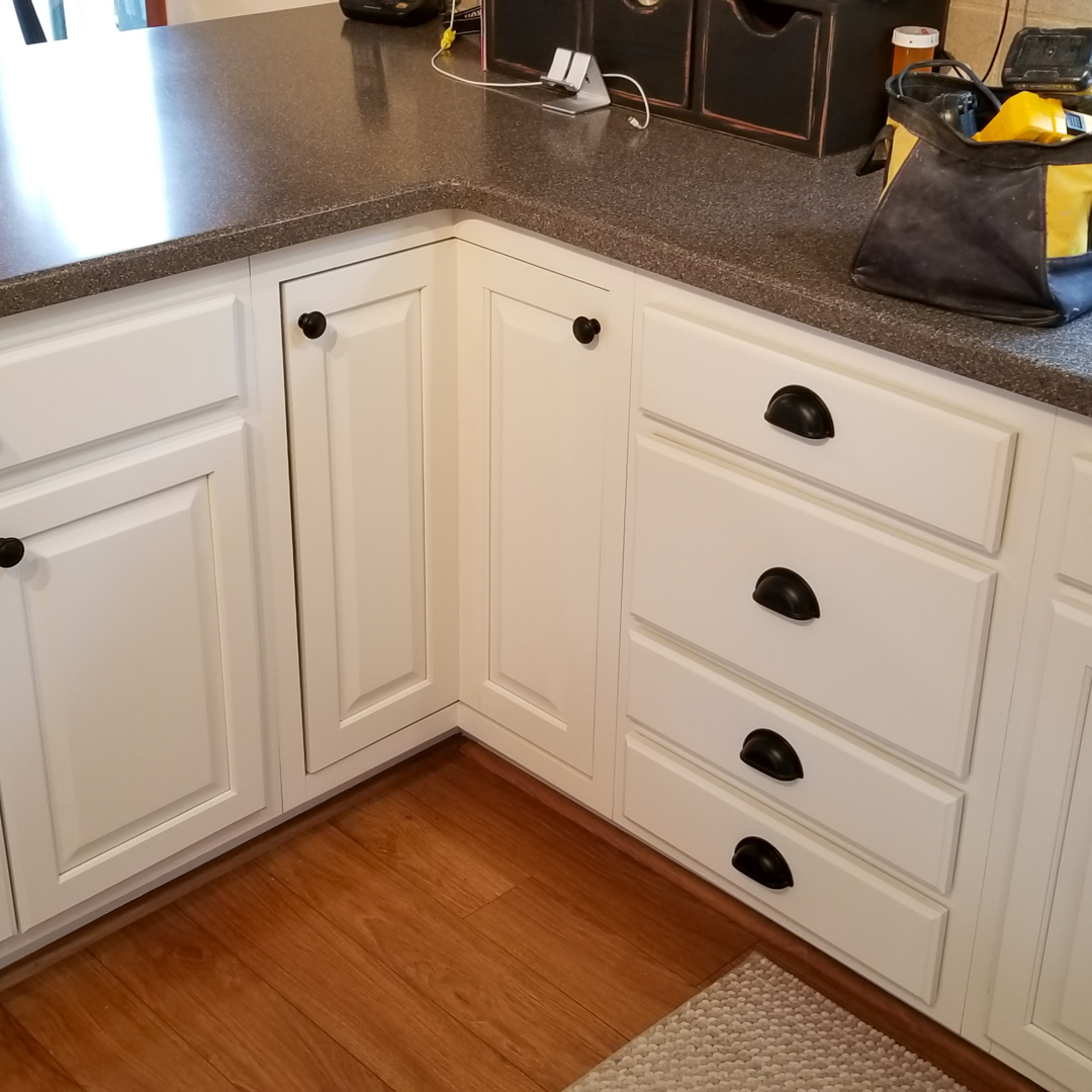 Painting & refinishing cabinets in Cromwell, CT
