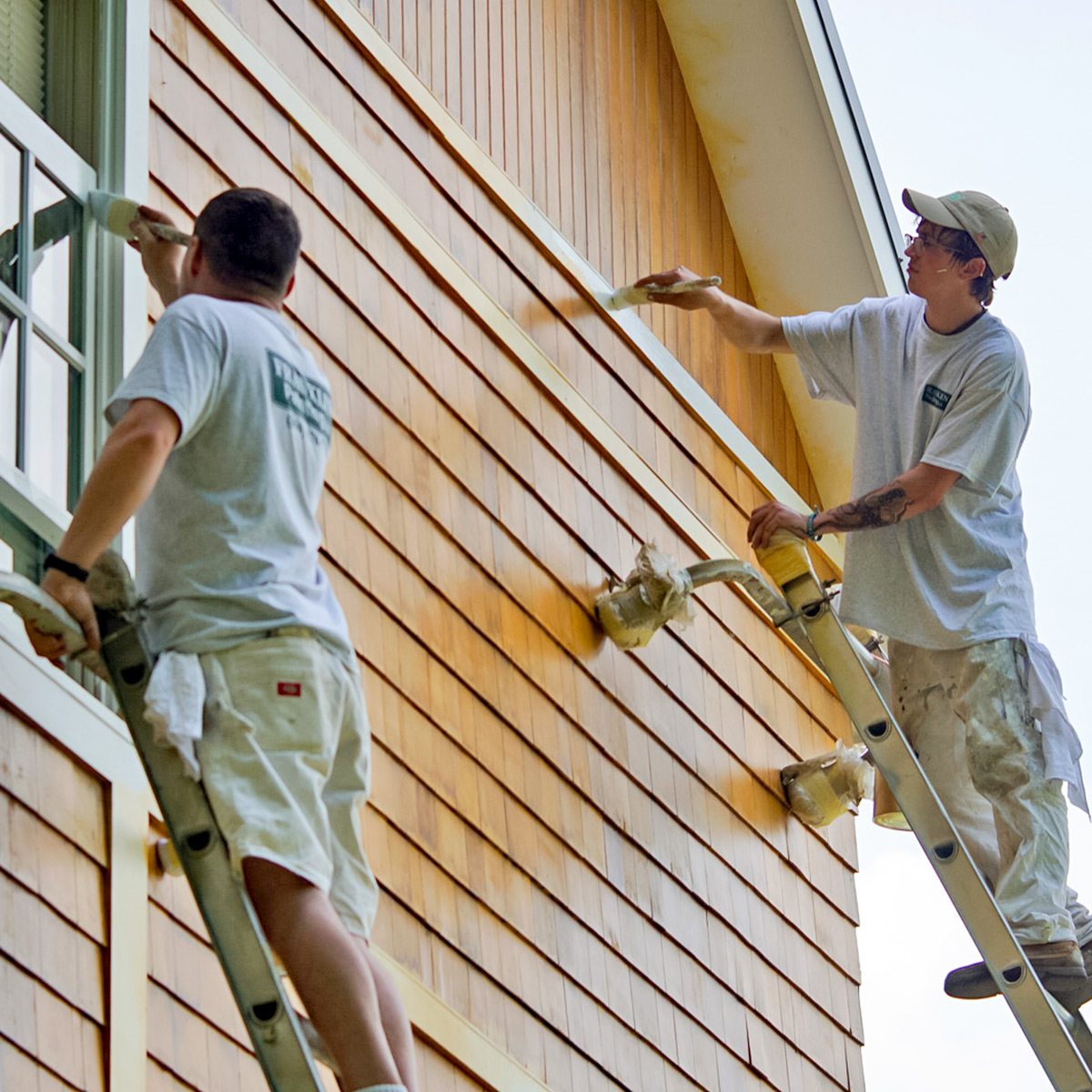 Painting home exteriors in Bloomfield, CT